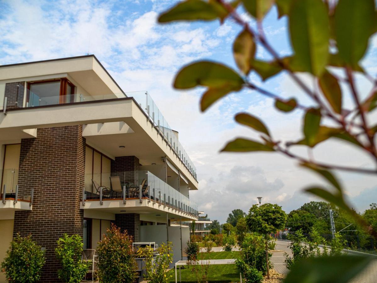 Panorama Superior Apartments - Pool, Garden, Parking Balatonalmádi المظهر الخارجي الصورة