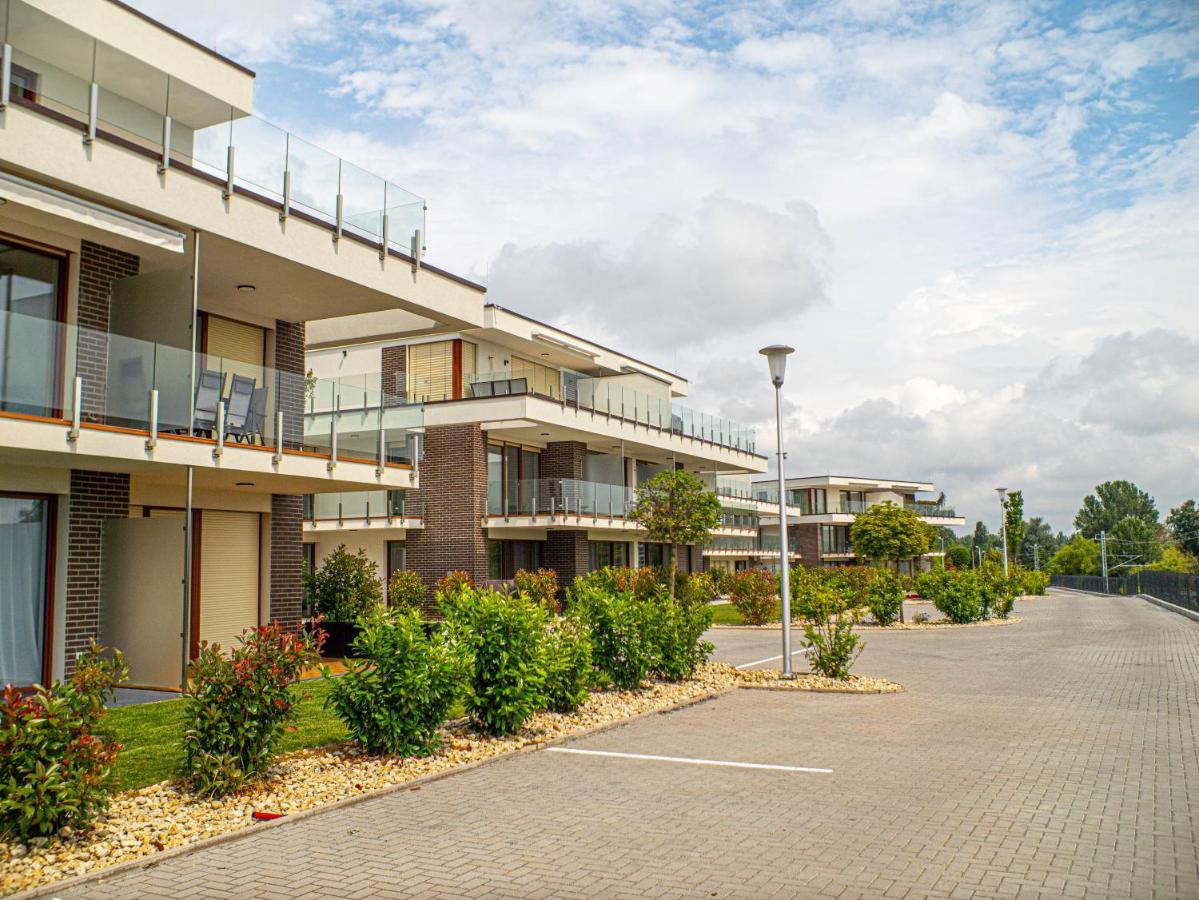 Panorama Superior Apartments - Pool, Garden, Parking Balatonalmádi المظهر الخارجي الصورة