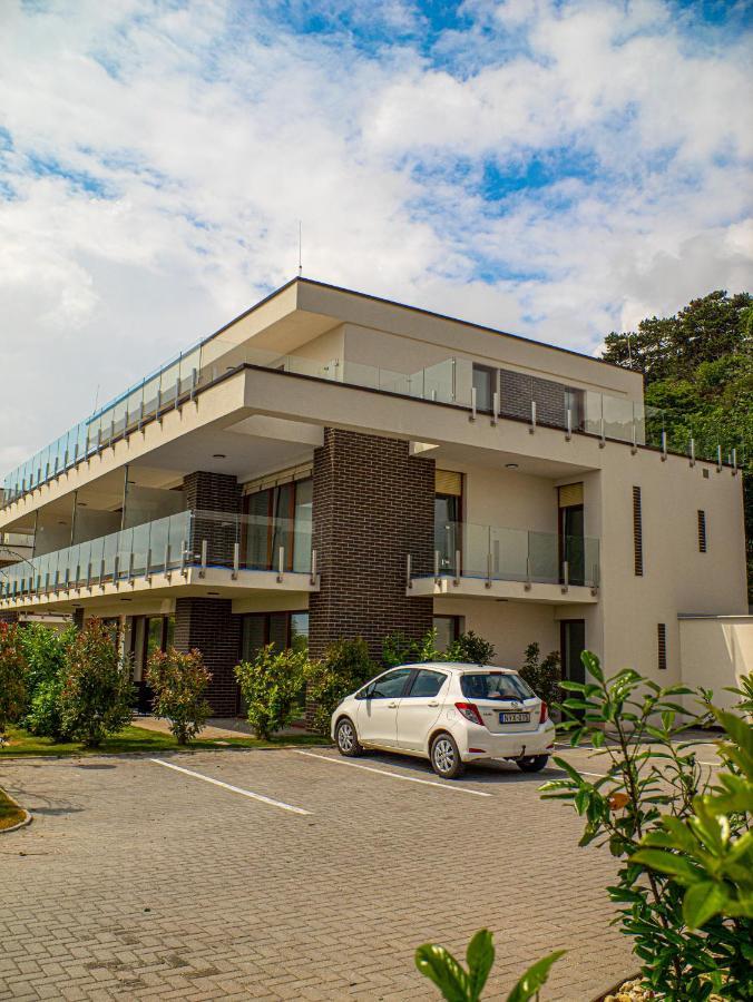 Panorama Superior Apartments - Pool, Garden, Parking Balatonalmádi المظهر الخارجي الصورة