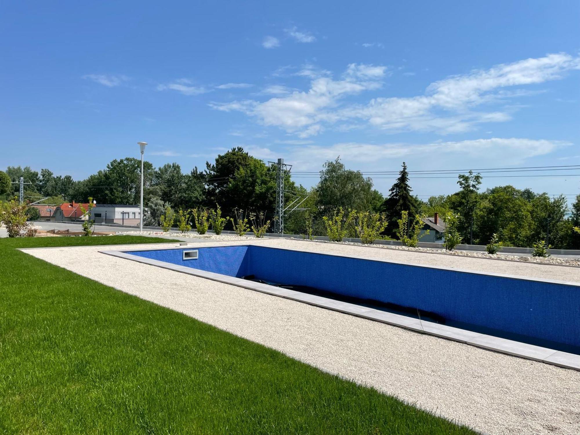 Panorama Superior Apartments - Pool, Garden, Parking Balatonalmádi المظهر الخارجي الصورة